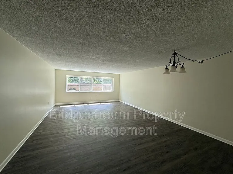 519 Heather Dr #1C — Photo 4