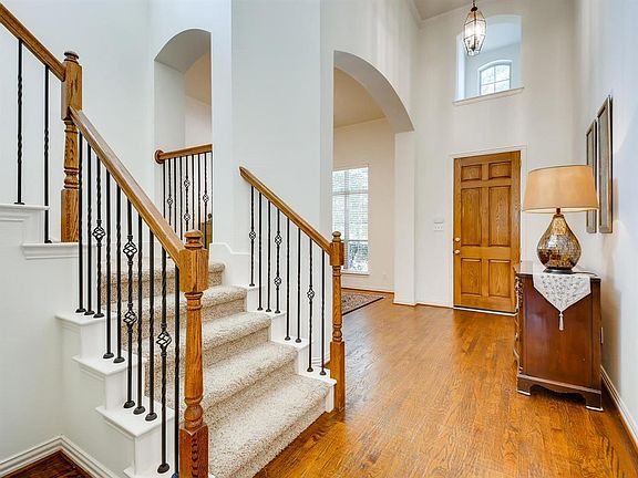 4th image of 8004 Rocky Mountain Ln