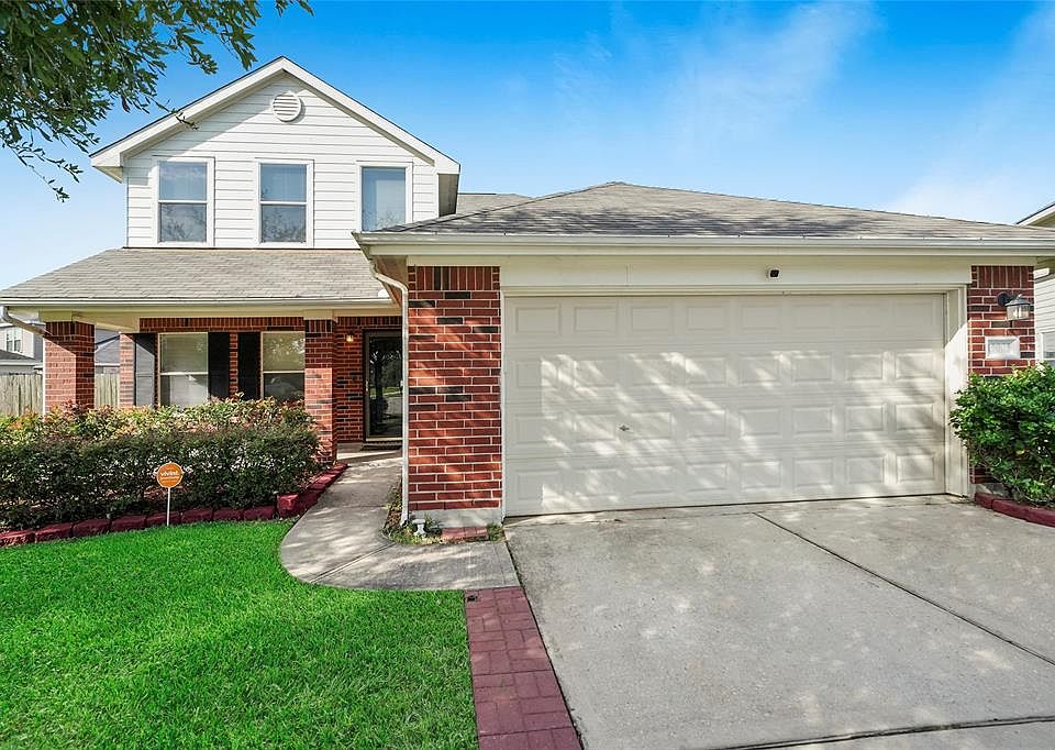 1st image of 15003 Scenic Cove Ct