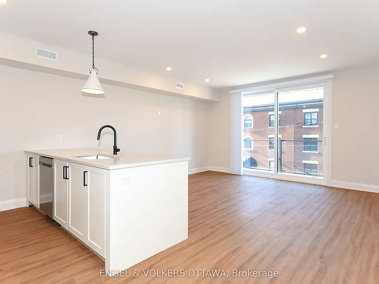 35 Monk St #6 — Photo 8