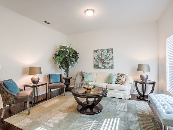 3rd image of 5259 Pine Lily Cir