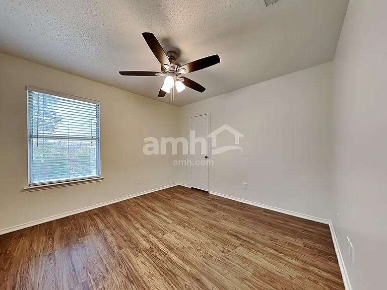 302 Tioga Dr — Photo 14