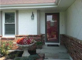 14408 W 94th Ter, Lenexa, KS 66215