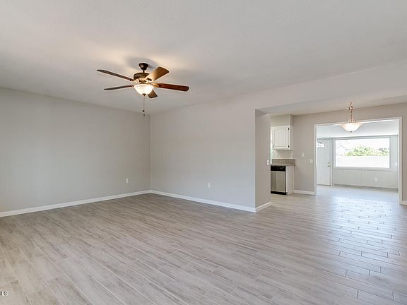 4th image of 9418 W Hidden Valley Cir N