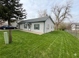 205 S 2nd St, Beaver Creek, MN 56116