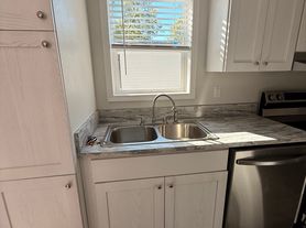 2993 Curtis St, Des Plaines, IL