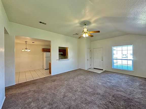 4th image of 4600 Wade Dr