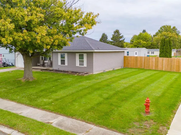 845 Mitchell Dr, Gas City, IN 46933