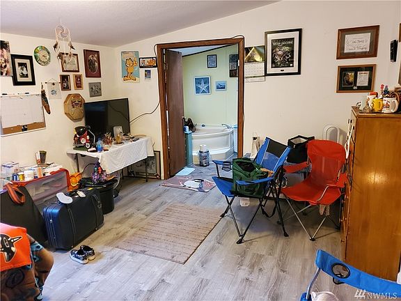5th image of 805 129th Pl NW