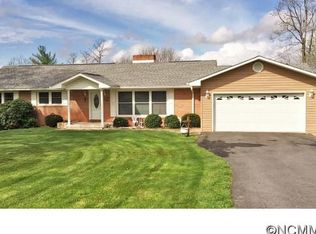 247 Woodlawn Cir, Clyde, NC 28721