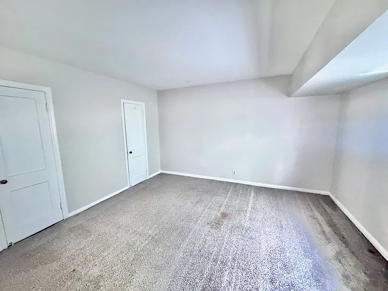 Colton House Apartments — Photo 65