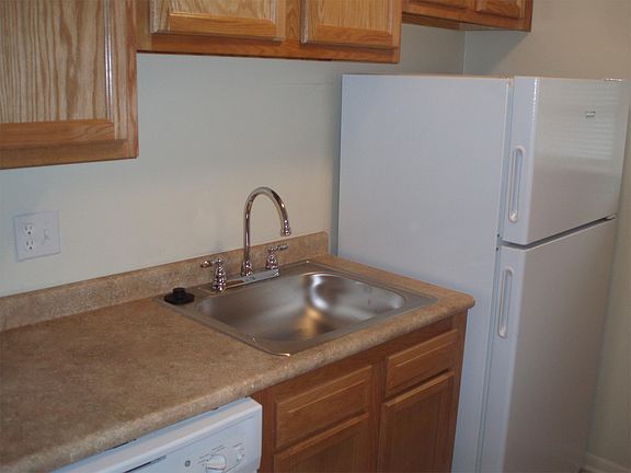 4th image of 2600 Harvard Ave APT A