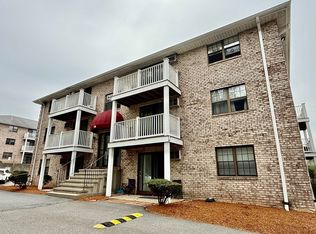 Plaza Place Condominiums, Billerica, MA 01821