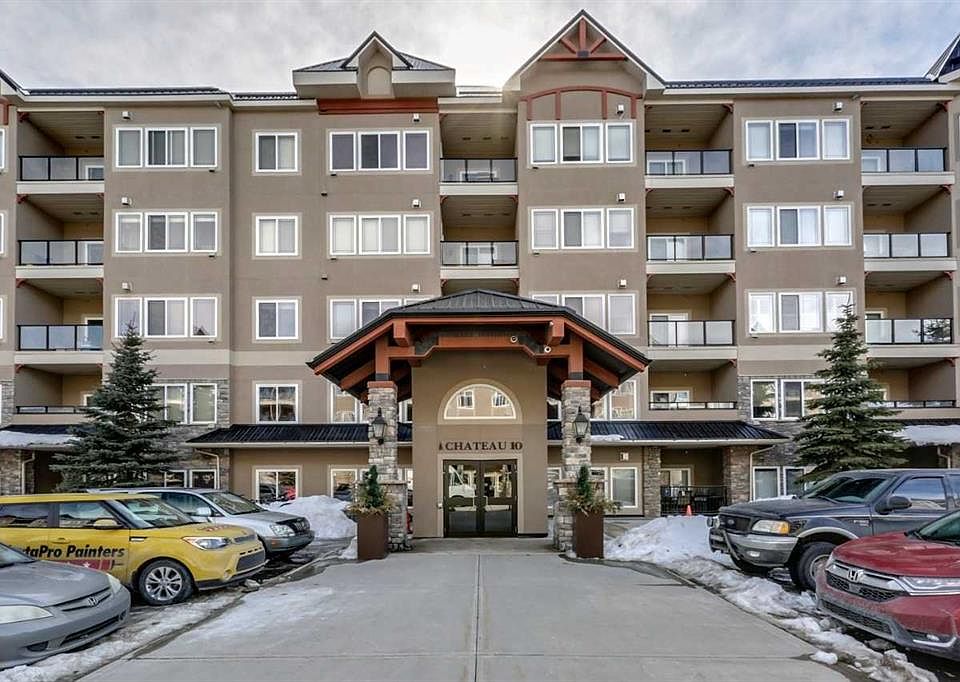 1st image of 10 S Discovery Ridge Close SW #211