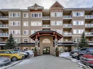 10 S Discovery Ridge Close SW #211, Calgary, AB T3H 5X3