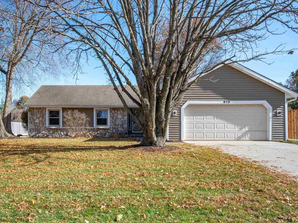 910 S Devonshire Rd, Yorktown, IN 47396