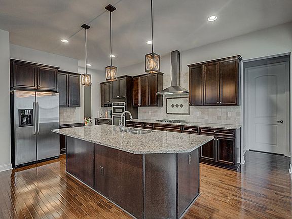 3rd image of 2413 Winter Woods Ct