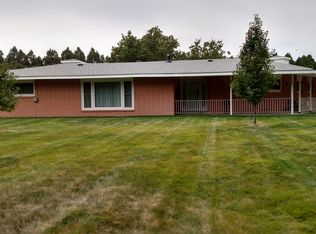 2 Crestwood Dr, Kimball, NE 69145