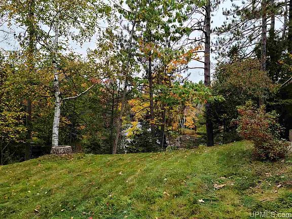 4th image of 241 S River Dr