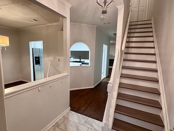 4th image of 4203 Minnard Ct