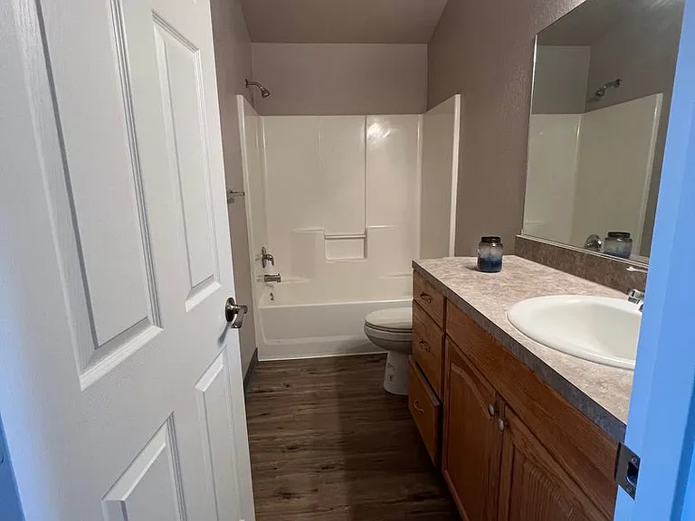 1837 Lexington Ave — Photo 10