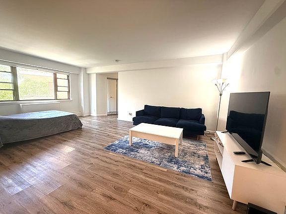 5th image of 8800 Boulevard East APT 4C