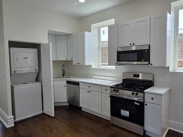 3444 S Western Ave #2F — Photo 3