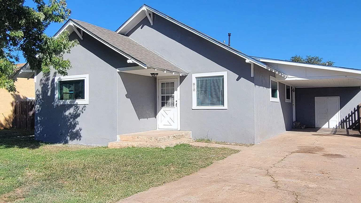 Updated Home In North Clovis — Photo 2