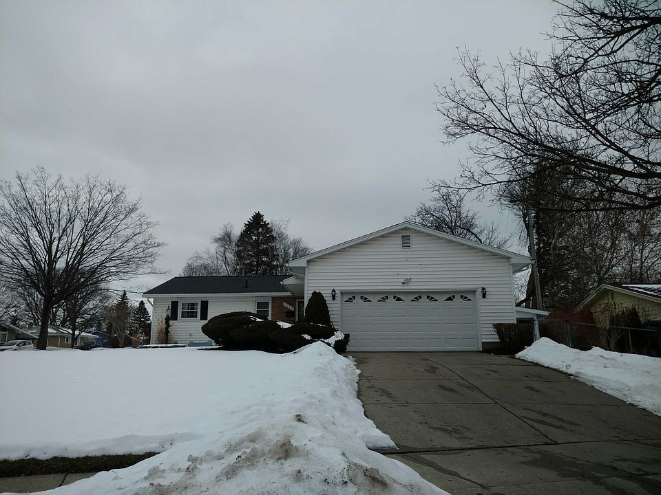 1st image of 3018 Cooley Dr
