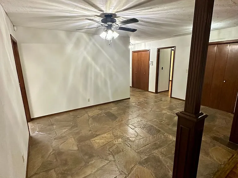 3608 Chatham Ct — Photo 30