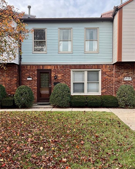 1st image of 3139 El Camino Dr