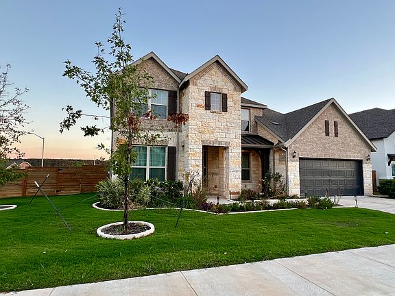 2nd image of 3432 Arrieta Dr