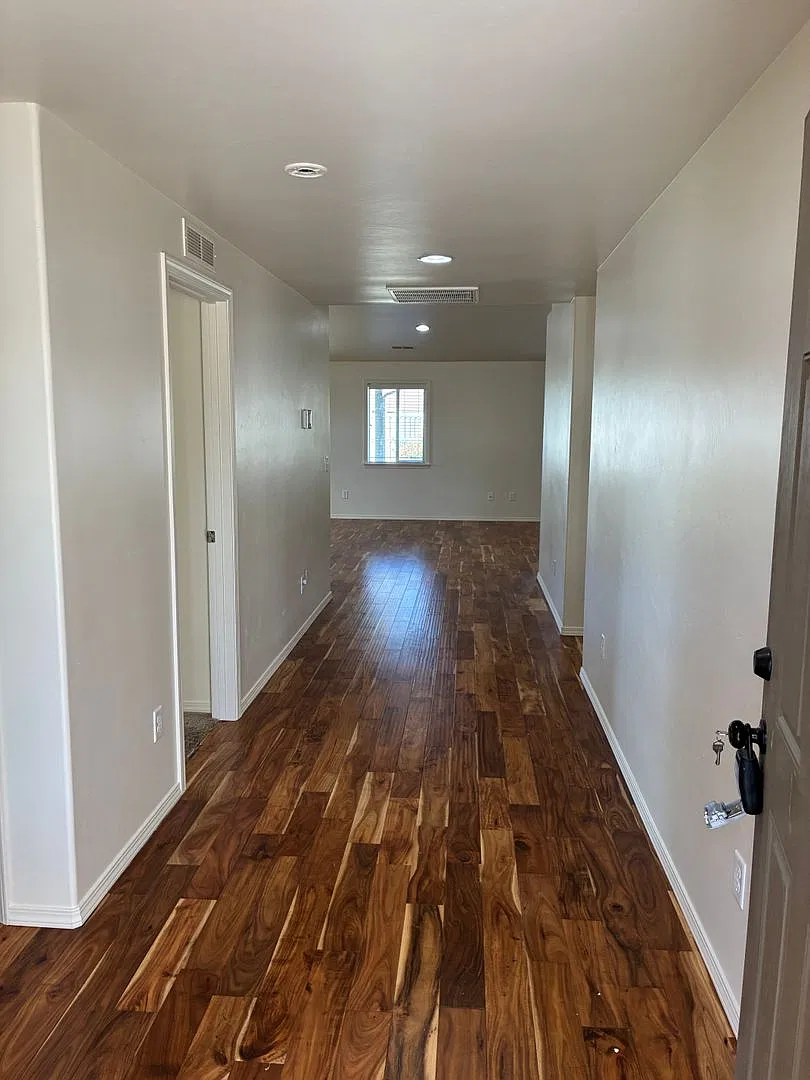 Newer single family home in Nampa — Photo 2