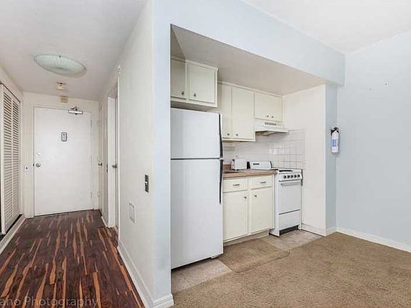 3rd image of 1250 West Ave APT 8I
