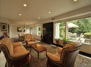 25 Shorewood Dr, Port Washington, NY 11050