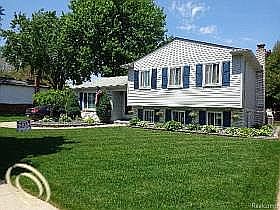 1st image of 13125 Stratford Dr