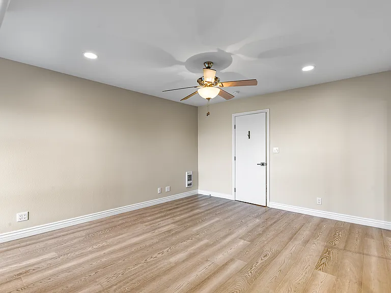 23901 Civic Center Way #115 — Photo 51