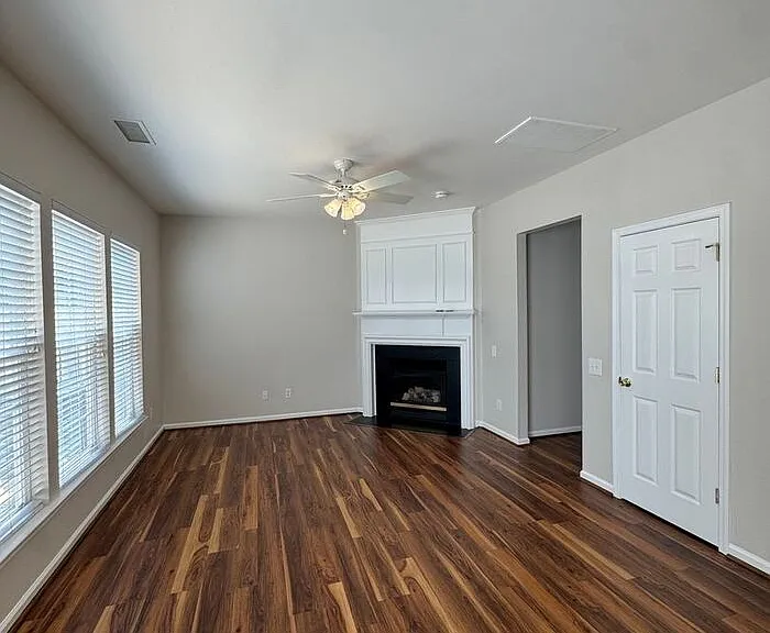 6834 Beverly Springs Dr — Photo 7