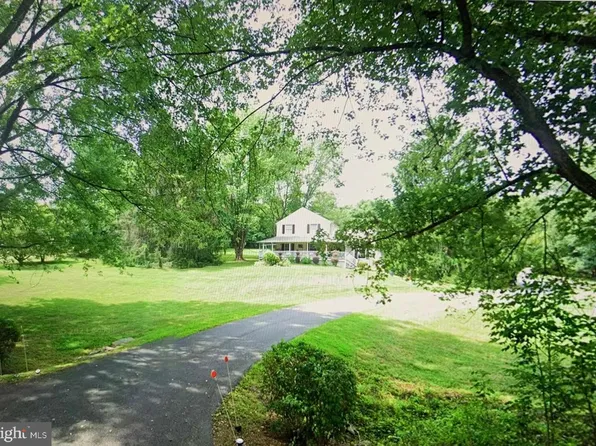 20636 Bent Willow Rd, Rohrersville, MD 21779