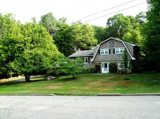 9 Vanessa Ln, Ringwood, NJ 07456