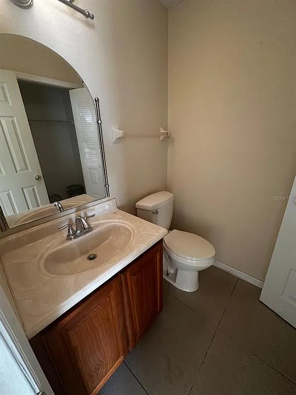 3 bed, 2.5 bath, 1306 sqft, $1,750 — Photo 3
