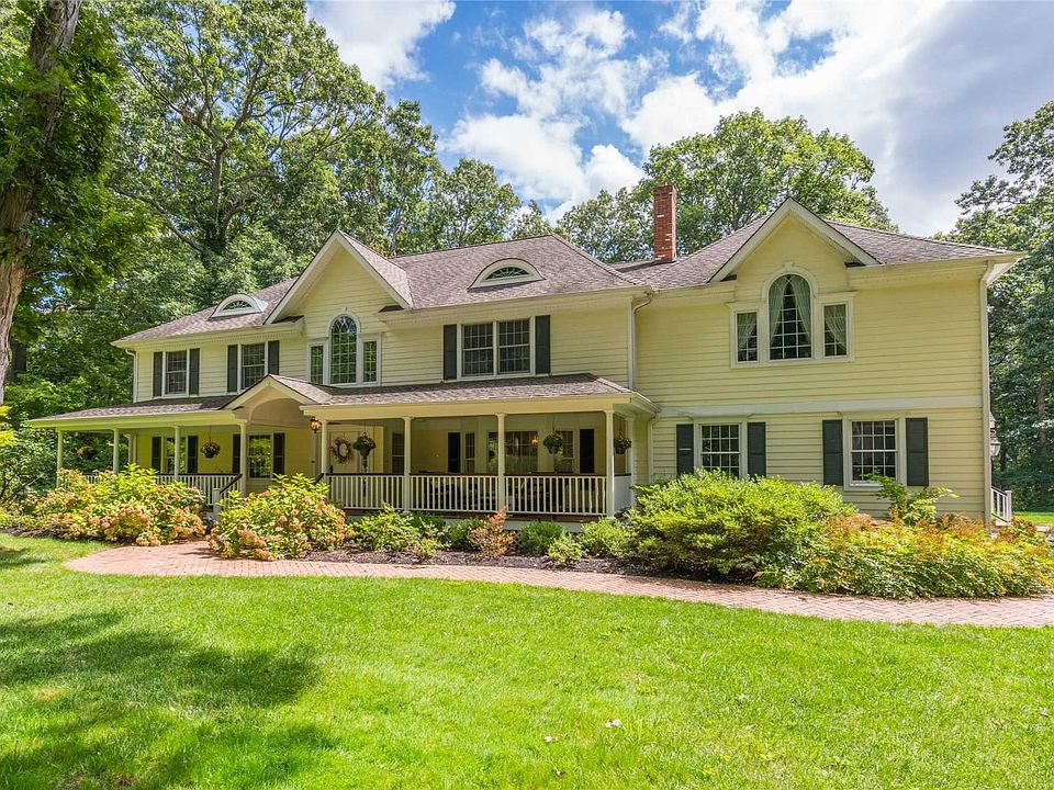 1st image of 9 Mallard Dr