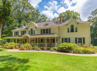 9 Mallard Dr, Lloyd Harbor, NY 11743