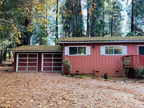 3rd image of 23840 Woodfern Dr