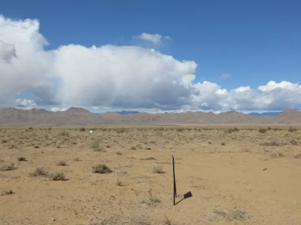 9837 N Whipple Dr, Kingman, AZ 86401