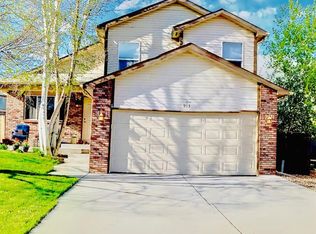 915 Ptarmigan Ln, Loveland, CO 80538