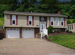 4211 Stratford Dr, Irwin, PA