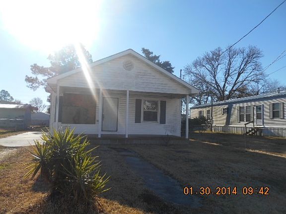 3rd image of 303 James St