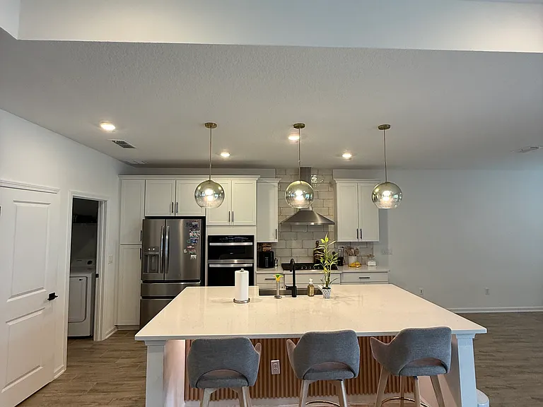 2105 Featheredge Way — Photo 3