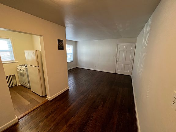 3rd image of 1110 N Kensington St APT 4